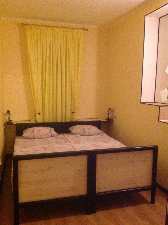 Guesthouse Yanka Minsk Esterno foto